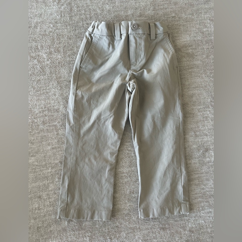 Vineyard Vines Performance Khakis